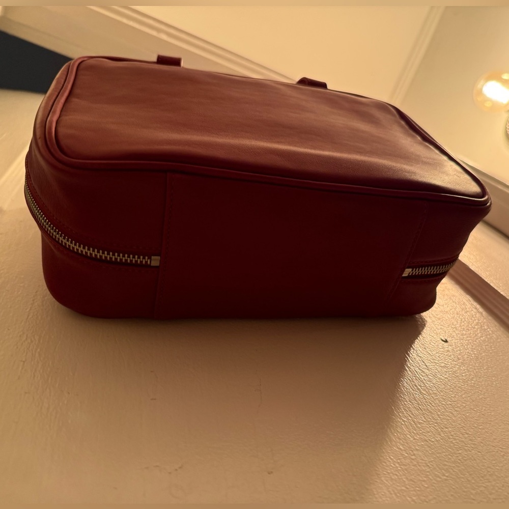 Red Leather coach toiletry bag - Picture 6 of 11